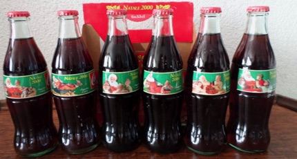 06087-1 € 50,00 coca cola flesjes complete set van 6 kerst Italie 1999.jpeg